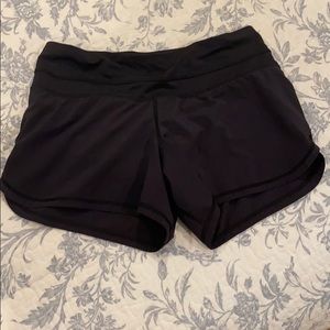 Lulu black shorts size 4!!